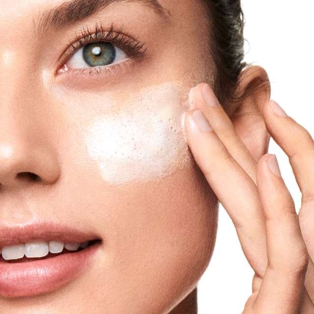 ژل شستشو وپاک کننده عمقی اپتیمالز 150میل OPTIMALS Deep Cleansing Gel